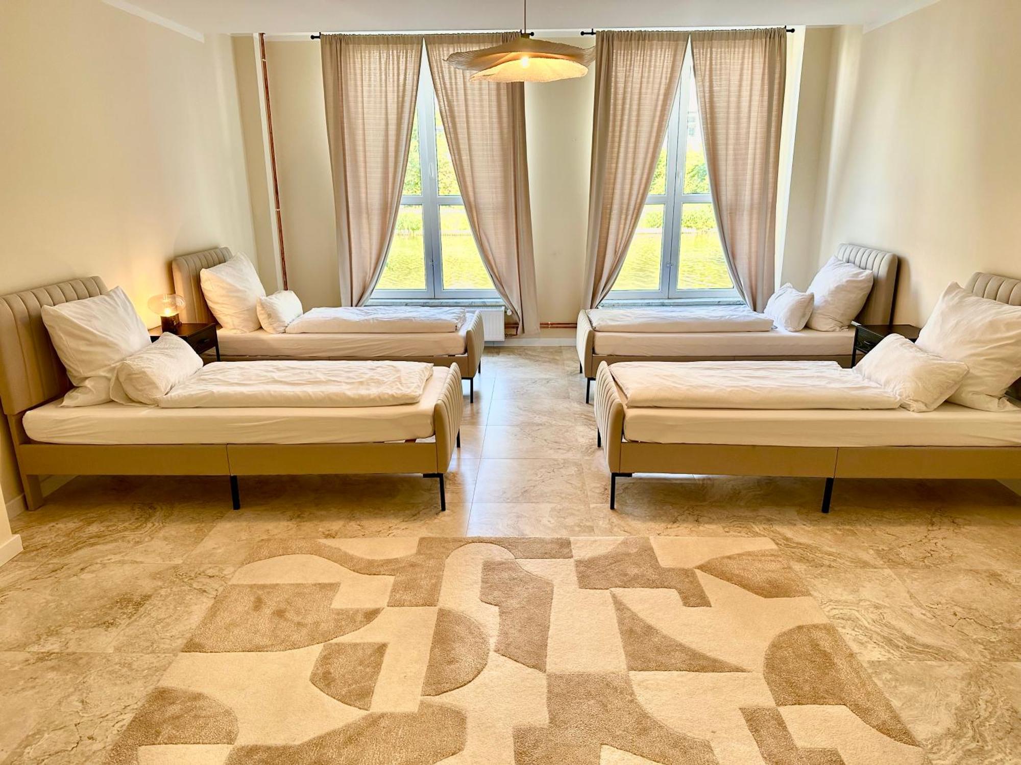 Sanierte 5 Zimmer Luxus Standard Apartment Auf 350Qm Hamburg Eksteriør bilde