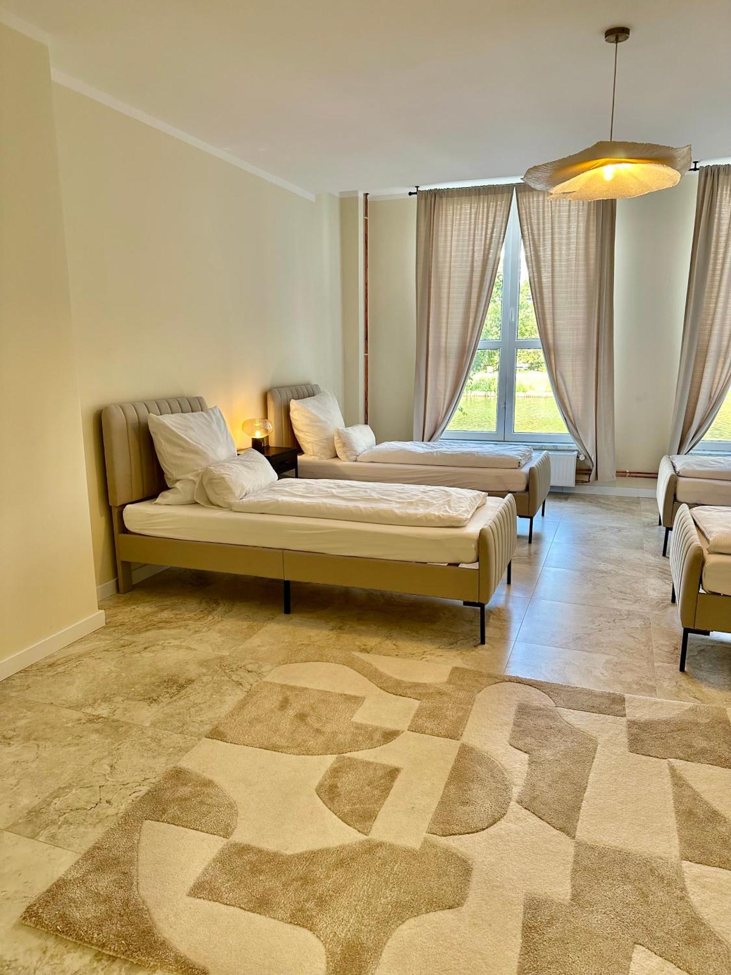 Sanierte 5 Zimmer Luxus Standard Apartment Auf 350Qm Hamburg Eksteriør bilde