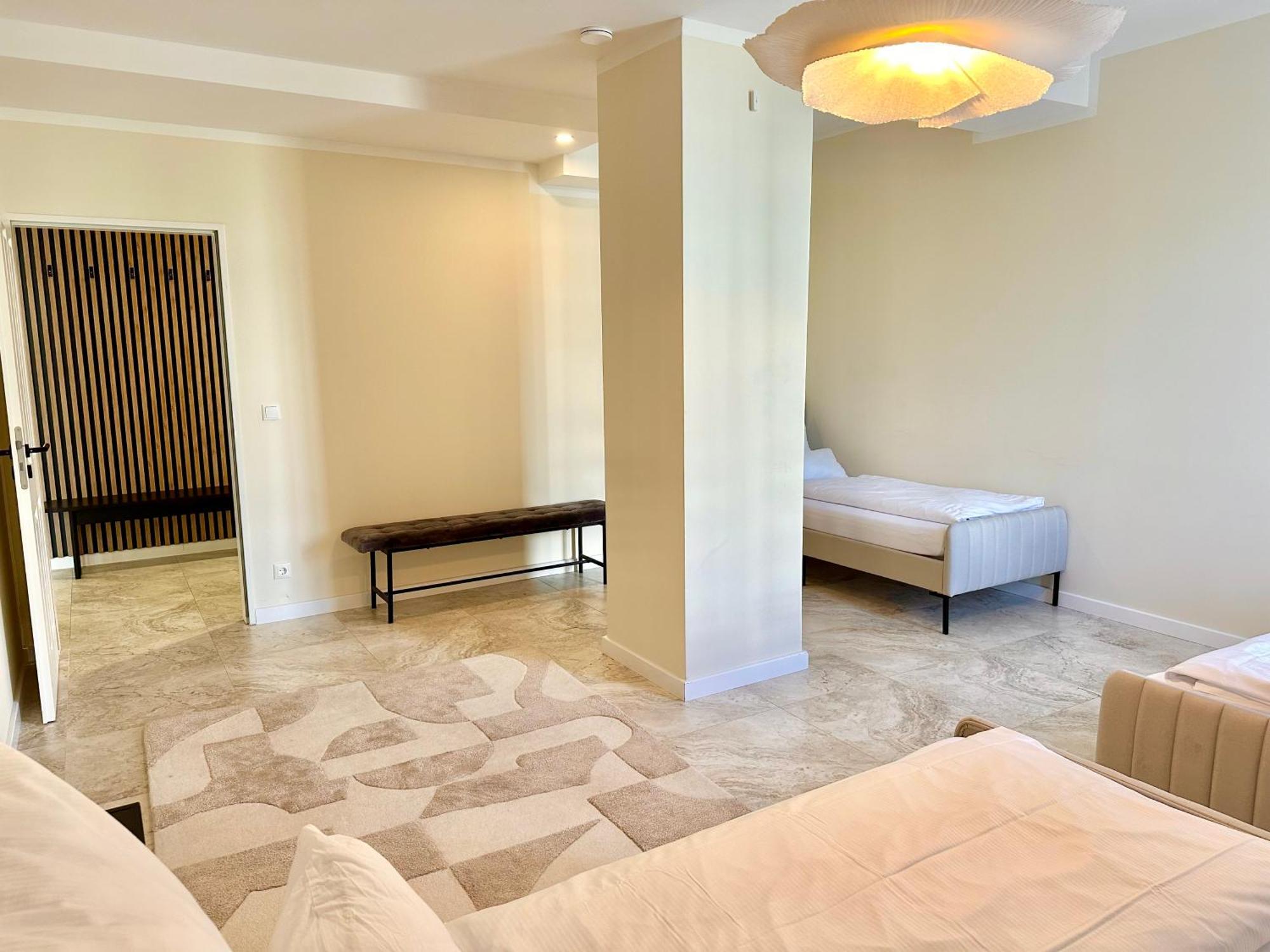 Sanierte 5 Zimmer Luxus Standard Apartment Auf 350Qm Hamburg Eksteriør bilde