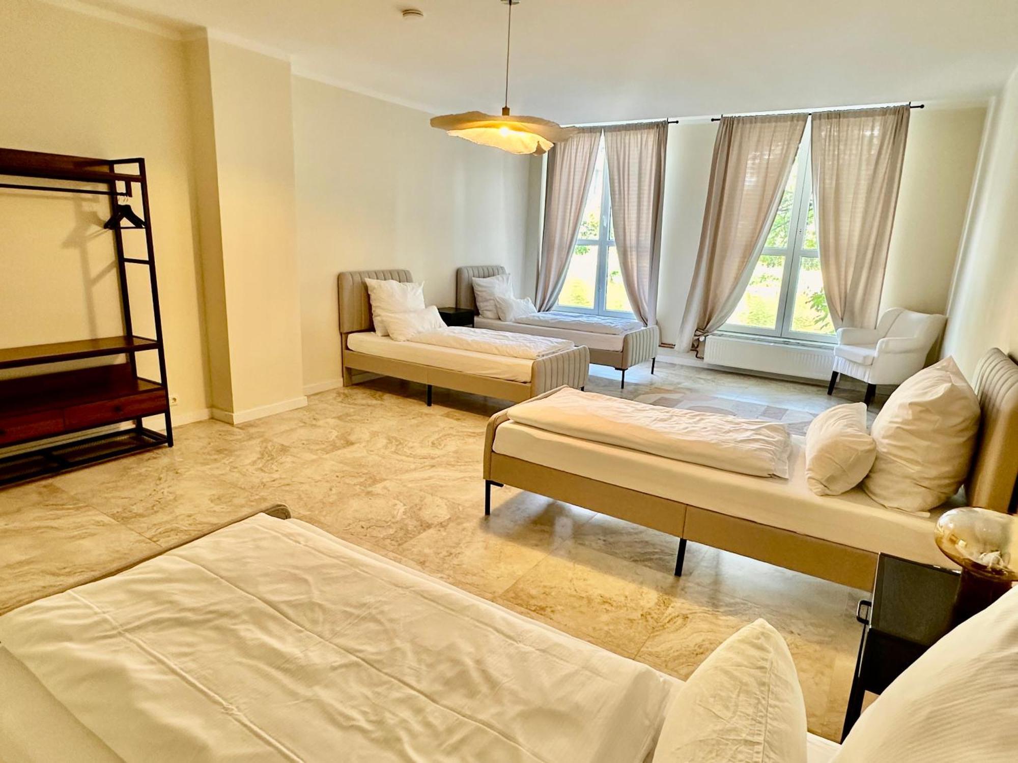 Sanierte 5 Zimmer Luxus Standard Apartment Auf 350Qm Hamburg Eksteriør bilde