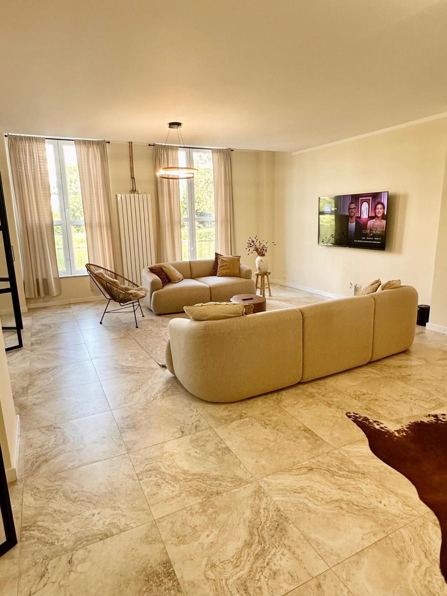 Sanierte 5 Zimmer Luxus Standard Apartment Auf 350Qm Hamburg Eksteriør bilde