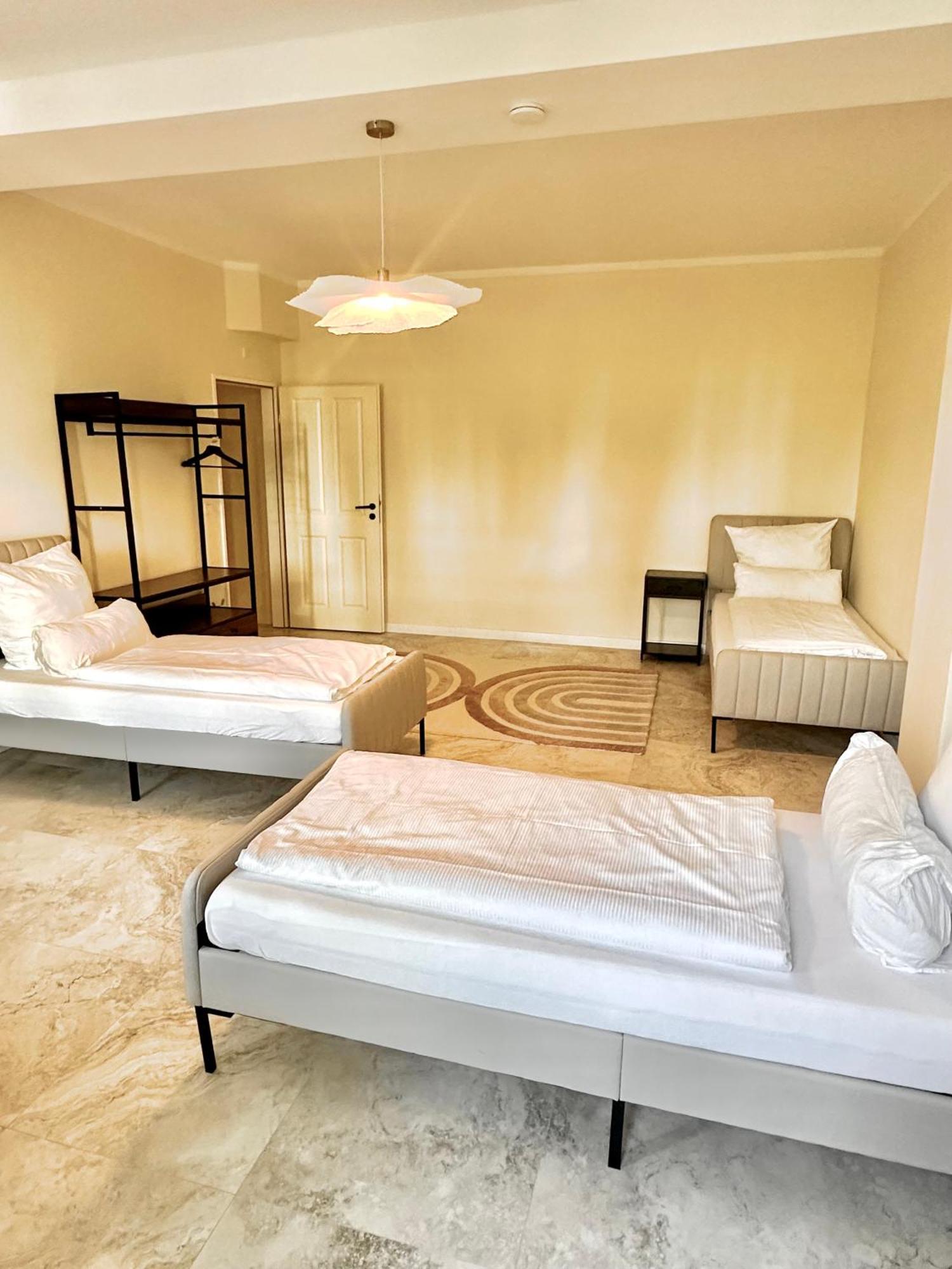 Sanierte 5 Zimmer Luxus Standard Apartment Auf 350Qm Hamburg Eksteriør bilde
